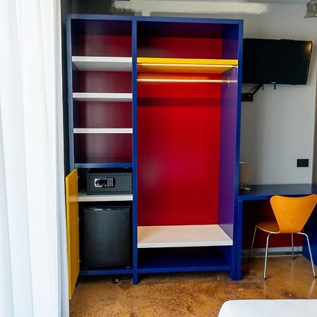 K Modern Hotel Пескиера дел Гарда Екстериор снимка