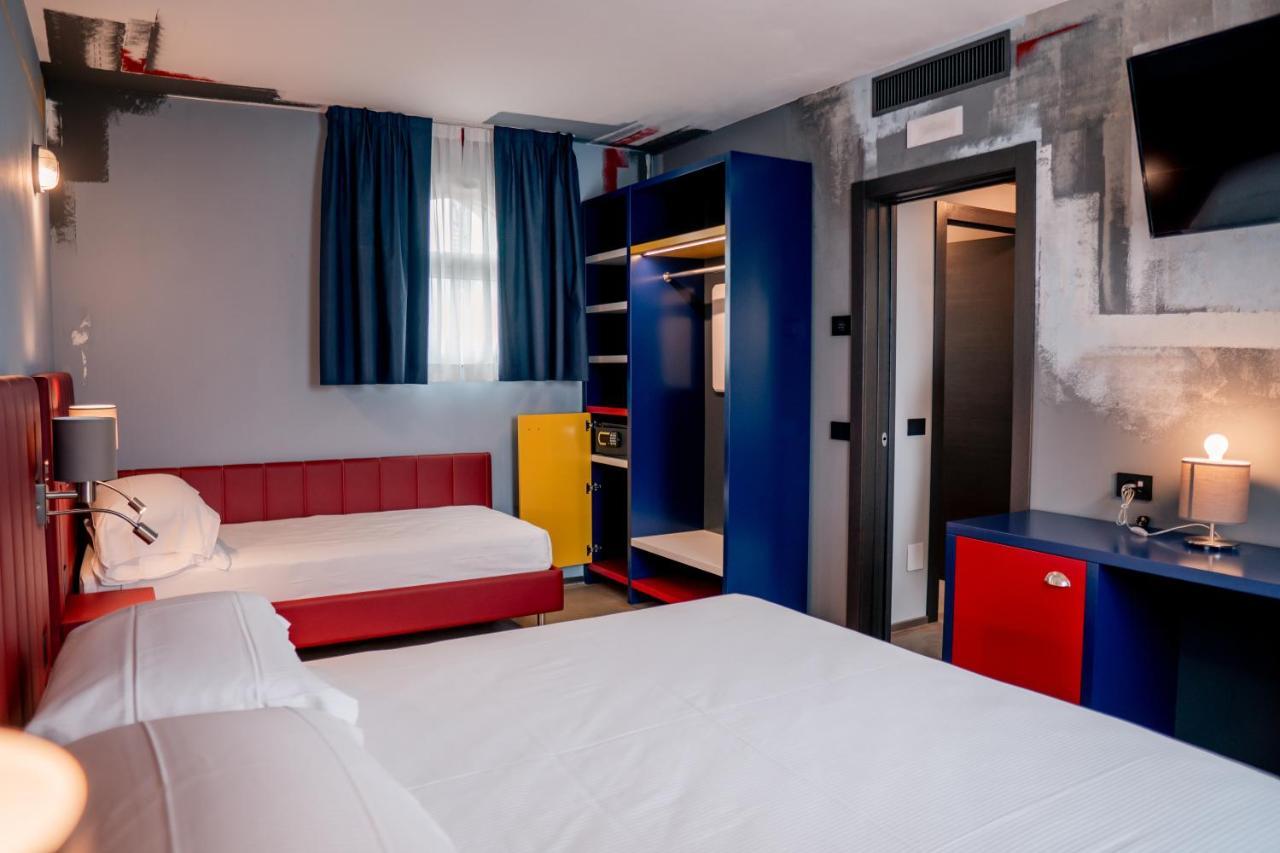K Modern Hotel Пескиера дел Гарда Екстериор снимка