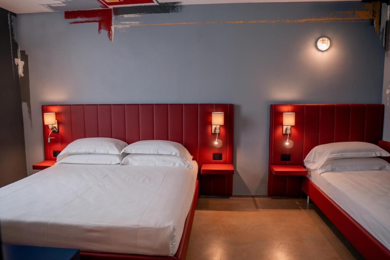 K Modern Hotel Пескиера дел Гарда Екстериор снимка
